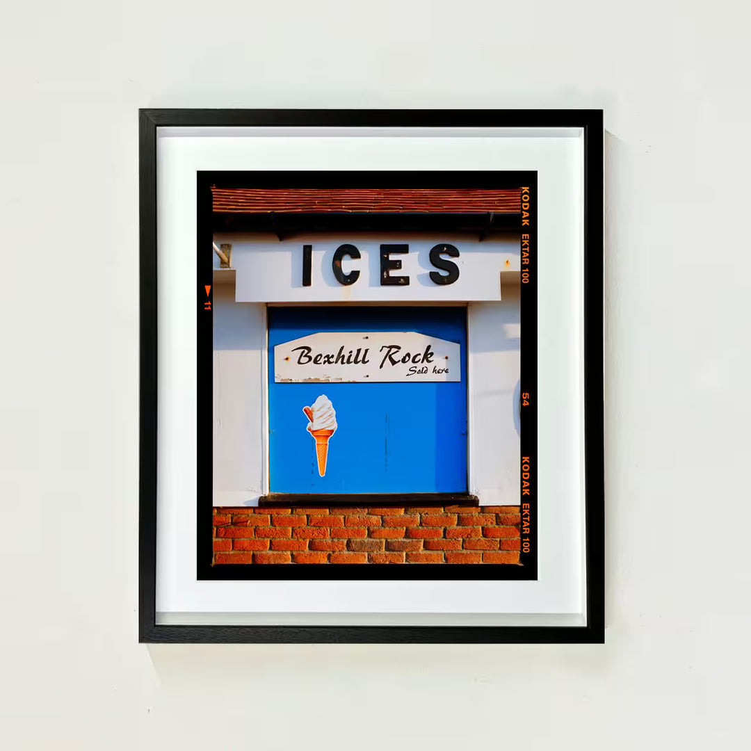 Ices Kiosk, Bexhill-On-Sea by Richard Heeps