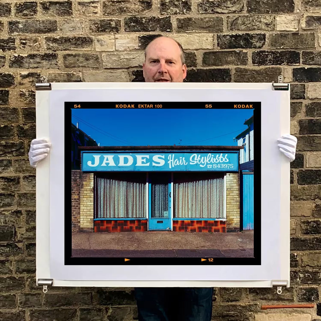 Richard Heeps holding JADES, Norfolk, 2022
