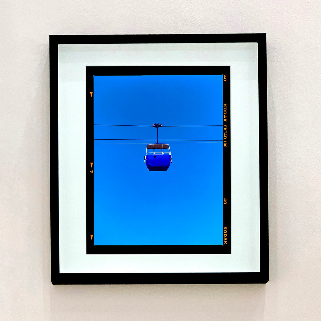 Summit Cable Car (Blue) by Richard Heeps